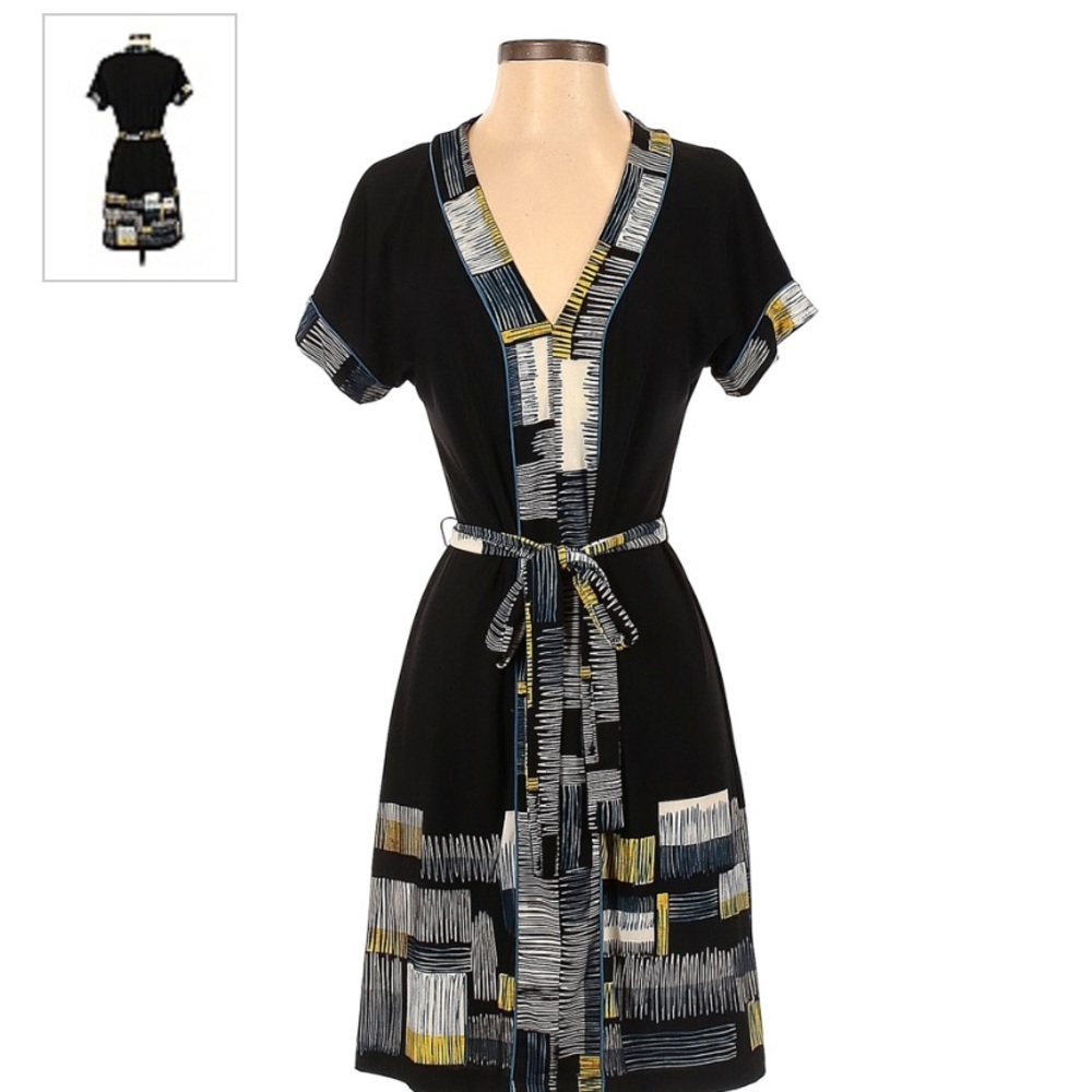 Bcbg MaxAzria Dress size extra small. Beautiful fit.